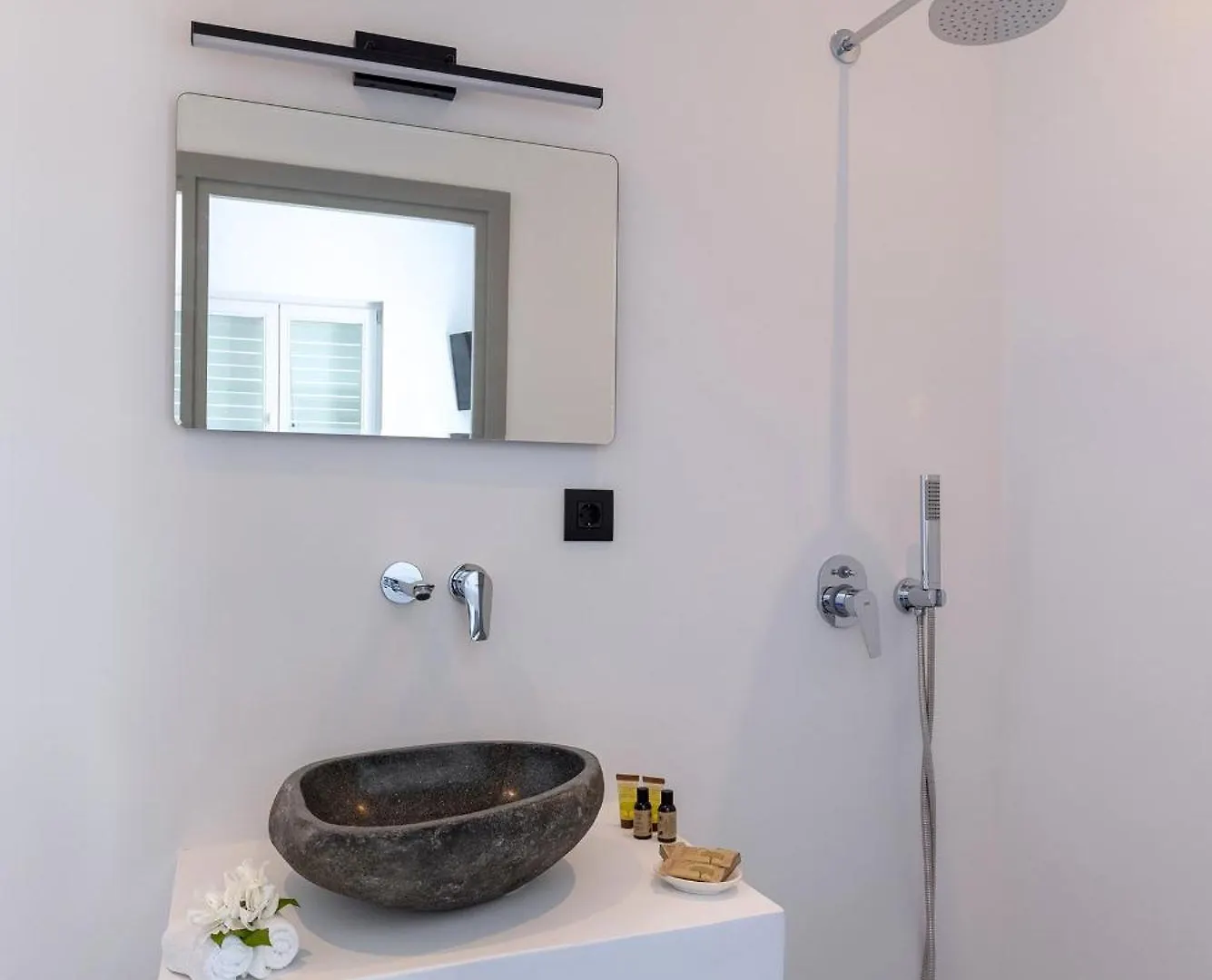 Alexandros Central Suites, Mykonos Town, With Shared Rooftop Terrace 0*,  Greece