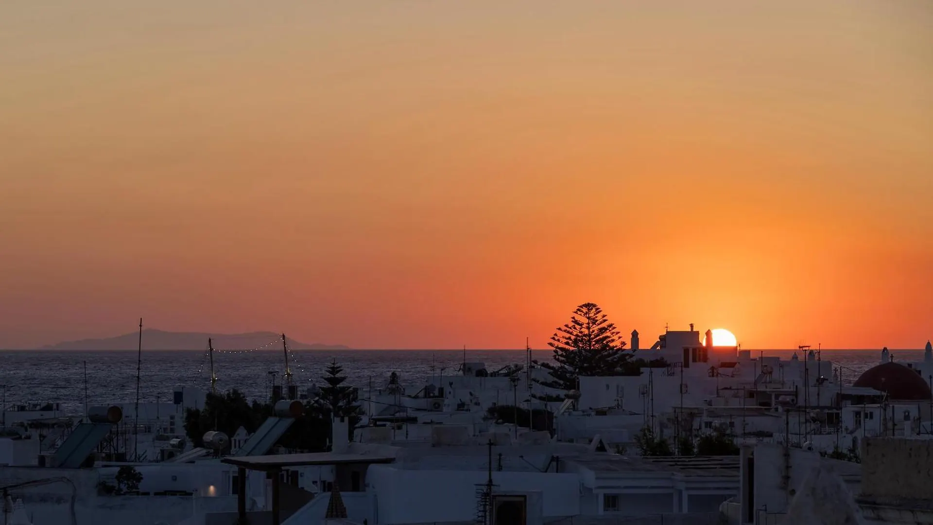Alexandros Central Suites, Mykonos Town, With Shared Rooftop Terrace