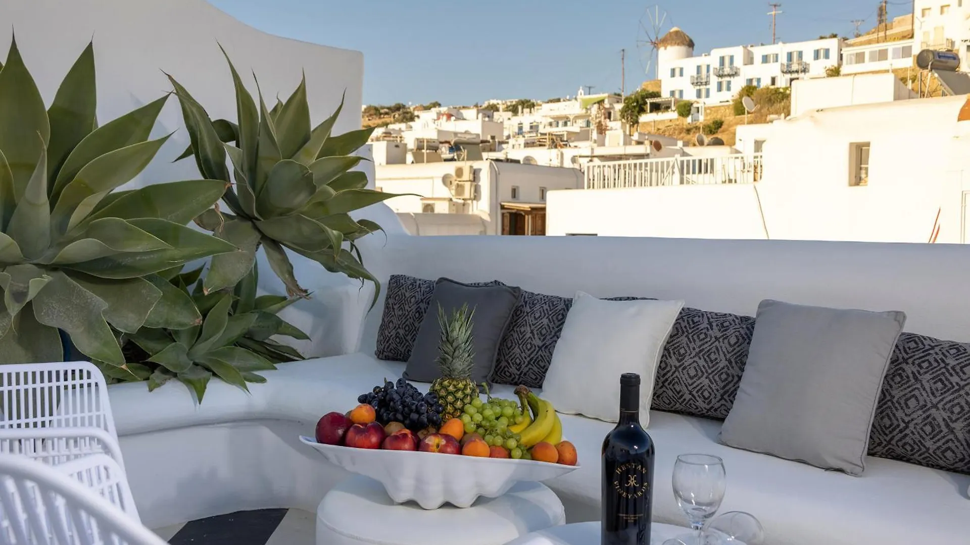 Апартаменты Alexandros Central Suites, Mykonos Town, With Shared Rooftop Terrace
