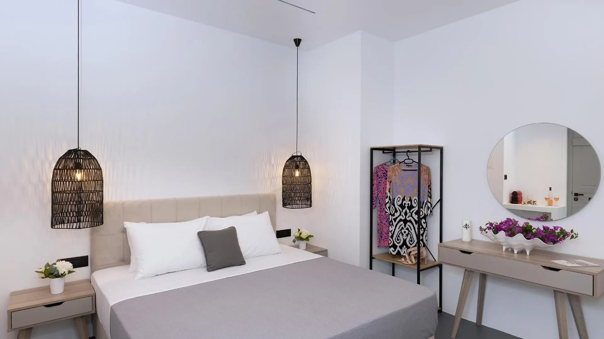 Alexandros Central Suites, Mykonos Town, With Shared Rooftop Terrace Apartment
