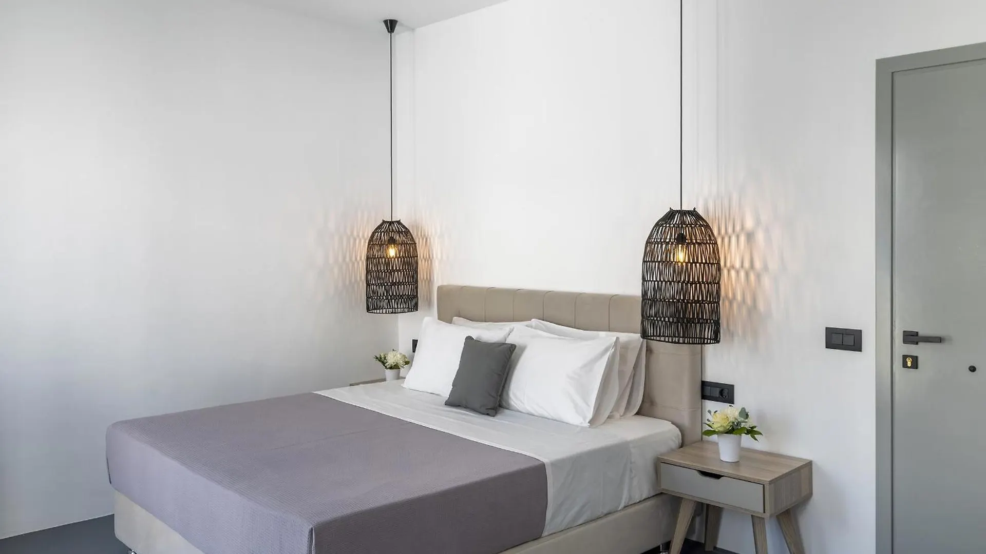 Alexandros Central Suites, Mykonos Town, With Shared Rooftop Terrace Greece