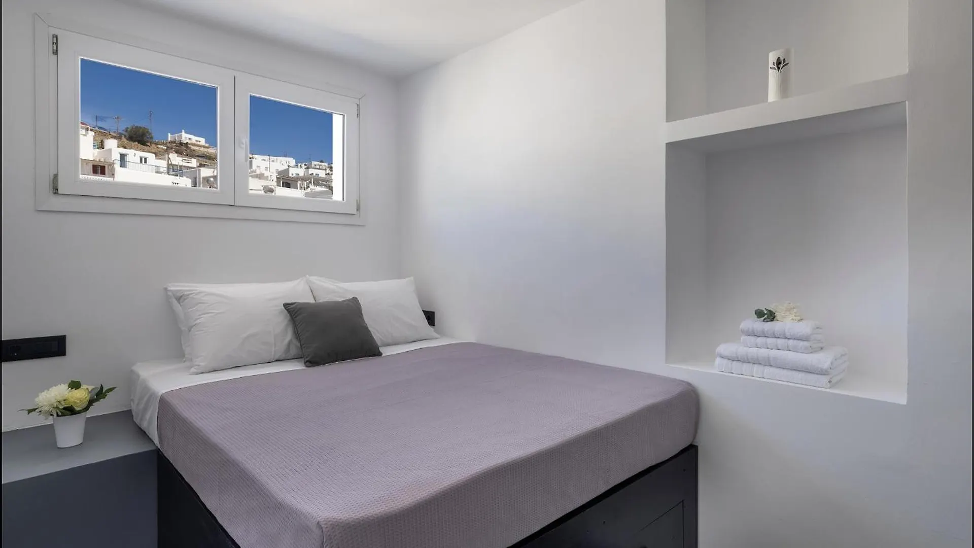 Alexandros Central Suites, Mykonos Town, With Shared Rooftop Terrace Apartment
